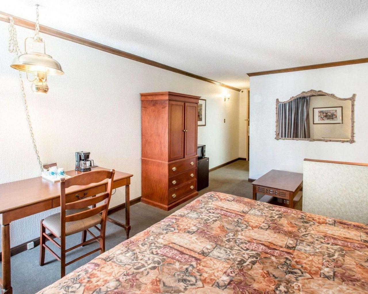 Rodeway Inn And Suites Boulder Broker Eksteriør billede