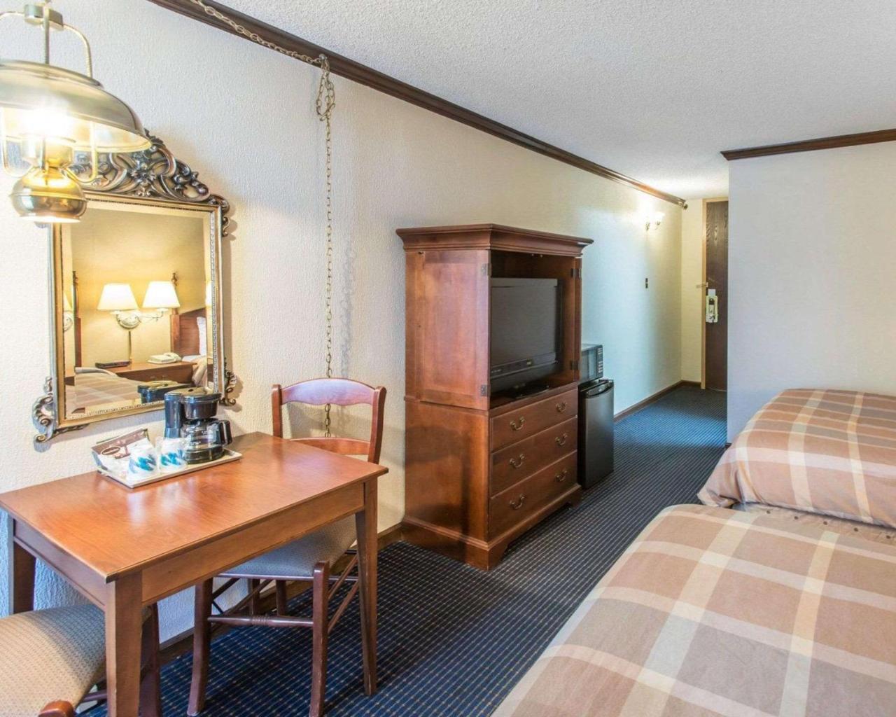 Rodeway Inn And Suites Boulder Broker Eksteriør billede