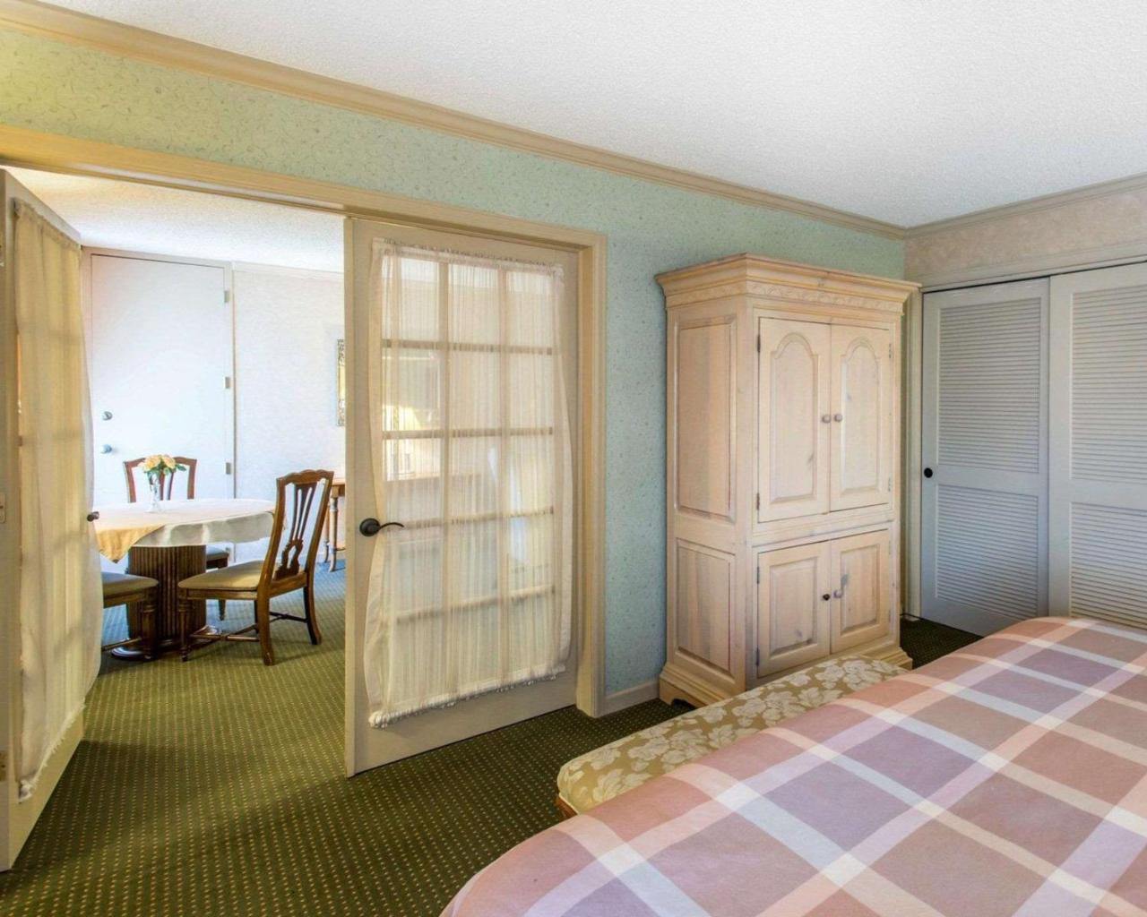 Rodeway Inn And Suites Boulder Broker Eksteriør billede